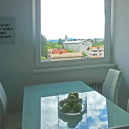 Lara Appartement *